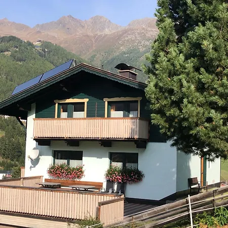 Semesterbostad Fruehlingsheim Sölden